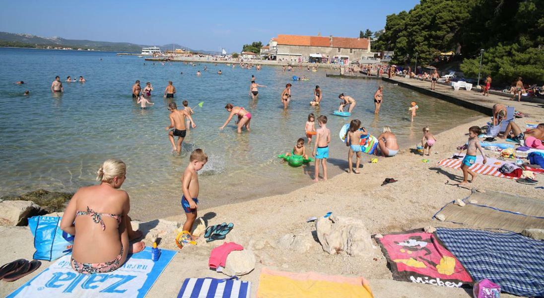 Apartman Morovic Sveti Filip i Jakov Buitenkant foto
